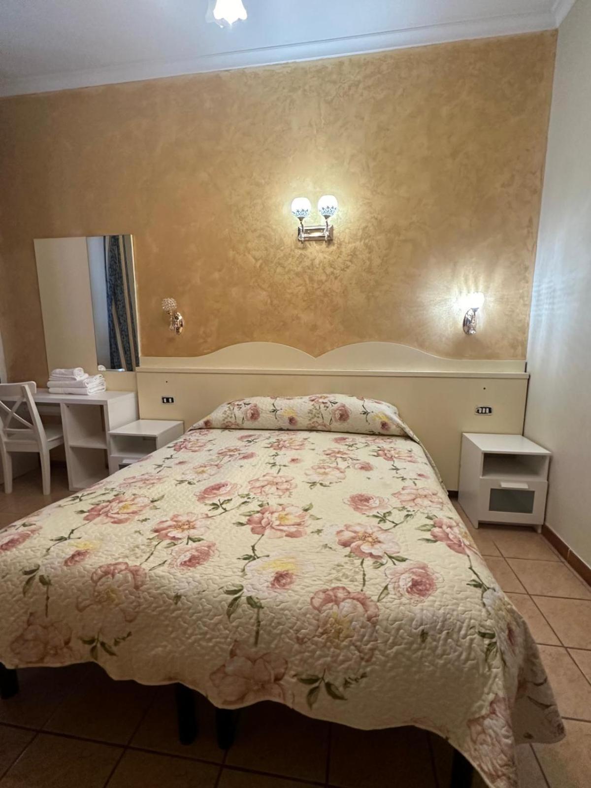 Near Termini Station Hotel Rome Luaran gambar