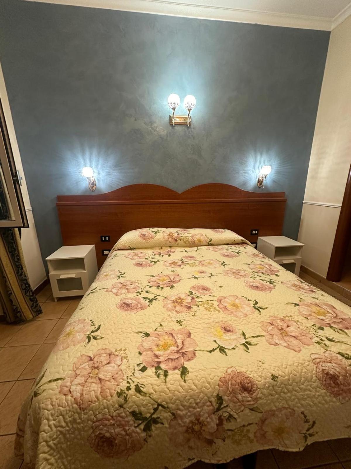 Near Termini Station Hotel Rome Luaran gambar