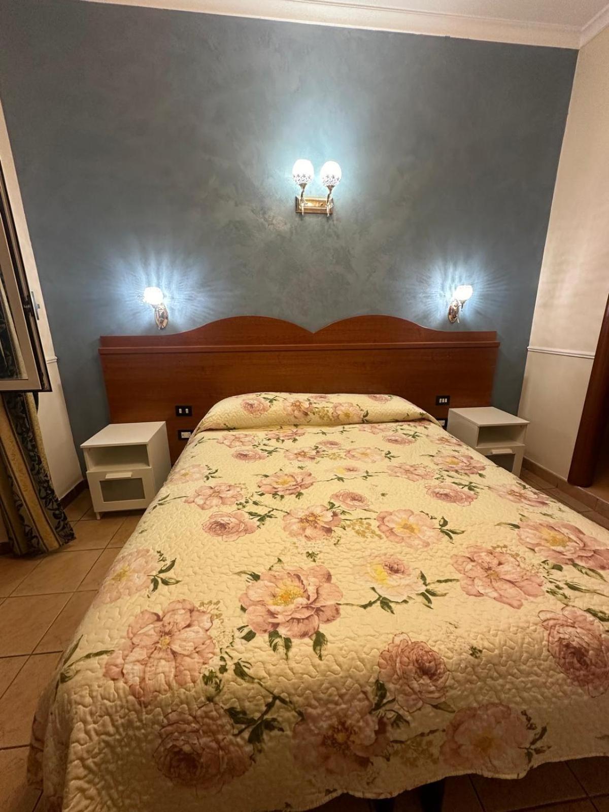 Near Termini Station Hotel Rome Luaran gambar
