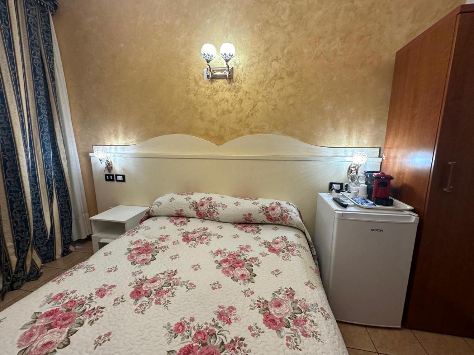 Near Termini Station Hotel Rome Luaran gambar